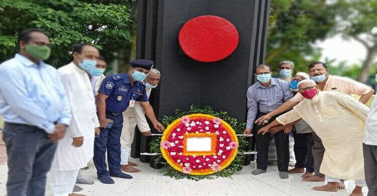বেলাব’র বড়িবাড়ি যুদ্ধে শহীদদের স্মরণে পুস্পস্তবক অর্পণ